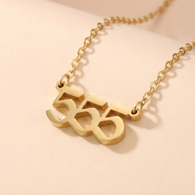 555AngelNumberNecklace1.jpg Exclusive: 555 Angel Number Necklace - Positive Transformation - 图片 1