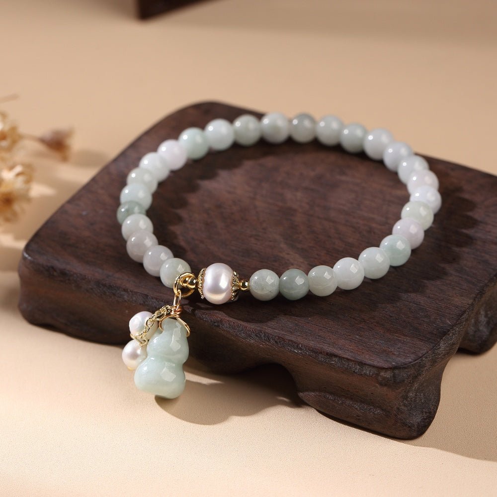 LightGreenJadeWuLouAmuletBracelet8.jpg Light Green Jade Wu Lou Amulet Bracelet - Feng Shui Bracelet for Health - 图片 1