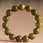 Consecrated Old Sandalwood Bracelet・Timeless Blessing Charm